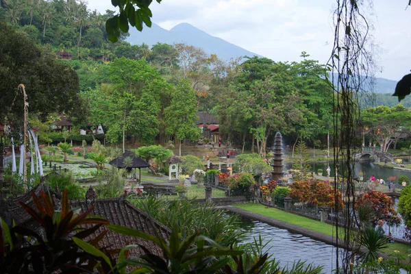 Индонезия, Бали, Тиртаганга, Водный дворец — стоковое фото