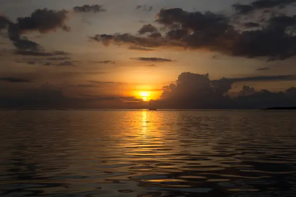 Solnedgång på Gili Air — Stockfoto