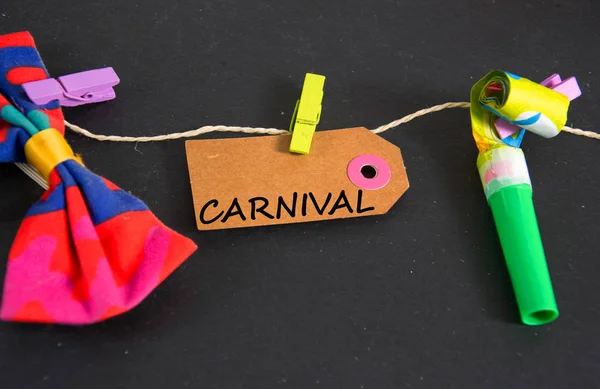 Carnaval geschreven op papier tag — Stockfoto