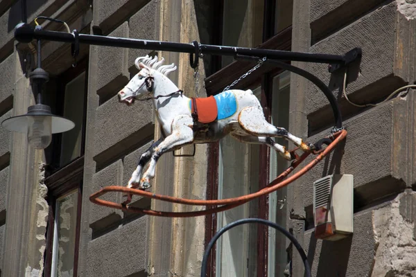 Un caballo mecedora — Foto de Stock