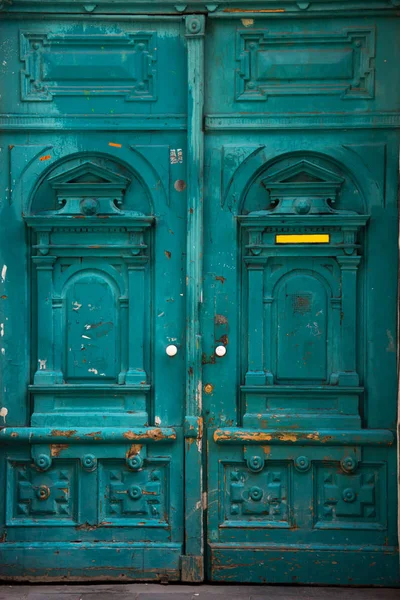 Foto di una vecchia porta — Foto Stock