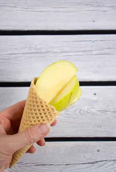 Яблучний морозиво — стокове фото