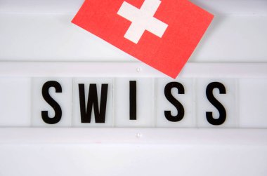 Bir lightbox üzerinde yazılı İsviçre