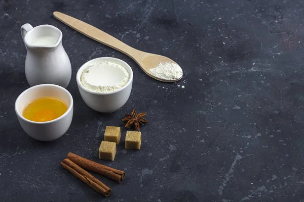 Fondo Para Hornear Ingredientes Para Cocinar Pastel Harina Huevo Leche — Foto de Stock