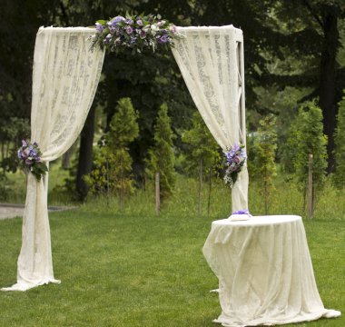 Çiçek ve dantel güzel kemer.