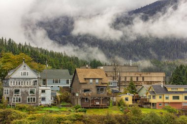 Juneau, Alaska. Sisin içindeki evler.
