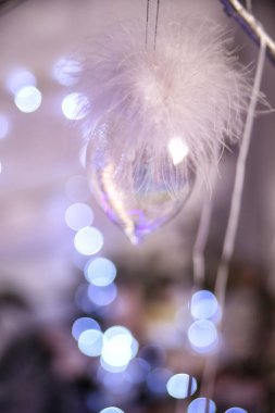 Cam küreli Noel süsleri