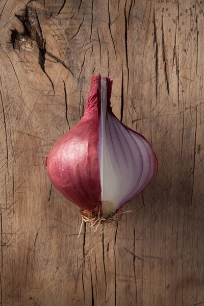 Shallots still life wood background — Stock Photo, Image