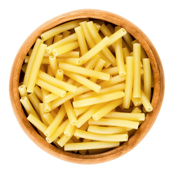 Macaroni pasta in wooden bowl, Italian maccheroni — Stock Photo, Image