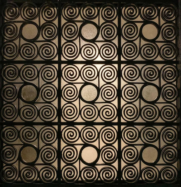 Yunan demir kapı ızgarası yaptı spirallerden yapılmış