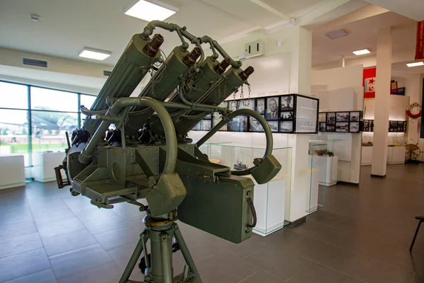 Saint Petersburg. Russia. The Village Of Osinovets. Museum Road of life. Lake Ladoga.Second world war. Siege of Leningrad. Museum exhibit. Anti-aircraft machine gun. Weapons of world war 2. 16.08.2018 — Stock Image Saint Petersburg. Russia. The Village Of Osinovets. Museum Road of life. Lake Ladoga.Second world war. Siege of Leningrad. Museum exhibit. Anti-aircraft machine gun. Weapons of world war 2. 16.08.2018 Stock Image