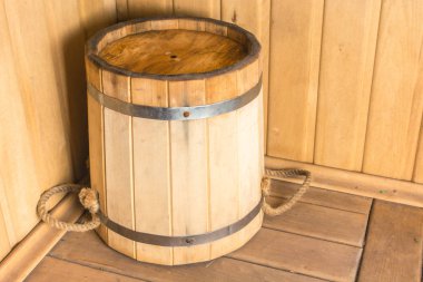 Saunadaki tahta kova..