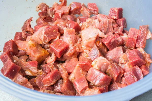 Filetto Vitello Rosso Fettine Piccole Melanzana Blu Marinatura Della Carne — Foto Stock