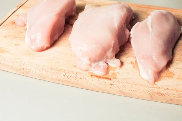 Whole Raw Chicken Fillets Cutting Board — Stock Photo, Image