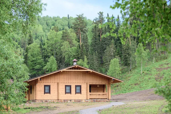 Bela Casa Para Pessoas Floresta Natureza — Fotografia de Stock