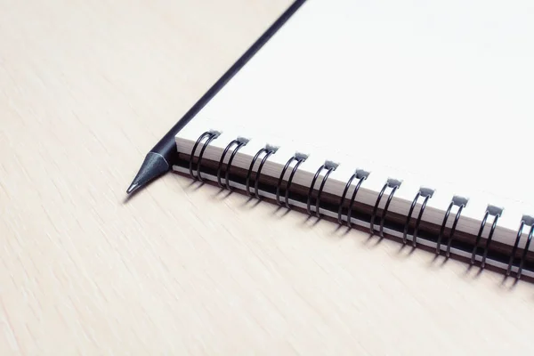 Otwórz Biały Notatnik Ołówkiem Analiza Koncepcyjna Biznesplanu — Zdjęcie stockowe