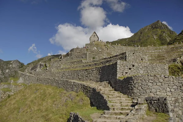 Starożytne kamienne schody i ściany w Machu Picchu, Peru. — Zdjęcie stockowe