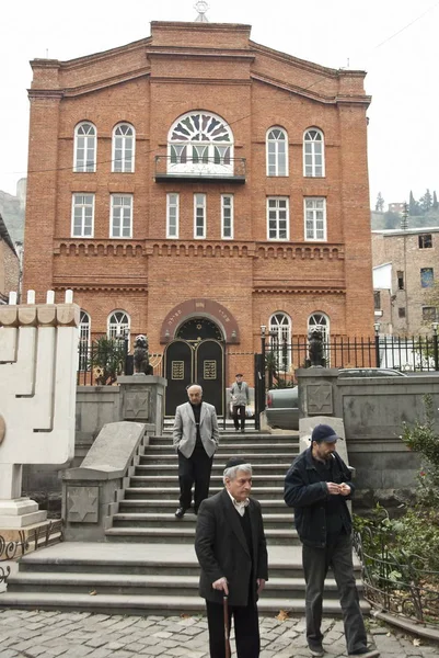 Tbilisi Gruzie Listopadu 2009 Neidentifikovaný Gruzínské Židé Opustit Synagoga Uctívání — Stock fotografie