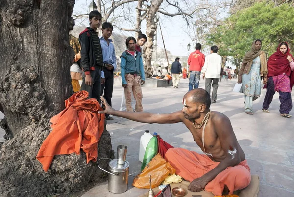 Haridwar Índia Fevereiro 2010 Sadhu Indiano Não Identificado Homem Santo — Fotografia de Stock