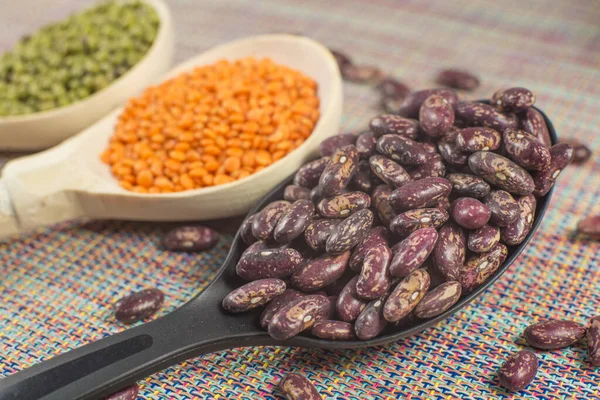 Kacang Merah Dalam Sendok Tutup — Stok Foto