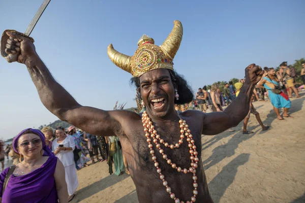 Arambol Índia Fevereiro 2020 Homem Não Identificado Participa Carnaval Anual — Fotografia de Stock