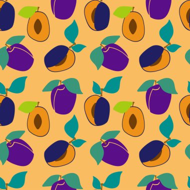 Sarı zemin üzerinde yeşil yapraklar ve erikler olan pürüzsüz bir desen. Dilimlenmiş erik. Etten erikler. Vektör arkaplanı. Taze meyve. Erik deseni. Erik vektörü