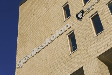 Stockholm, İsveç Liljeholmen 'deki Sjoviksskolan cephesi
