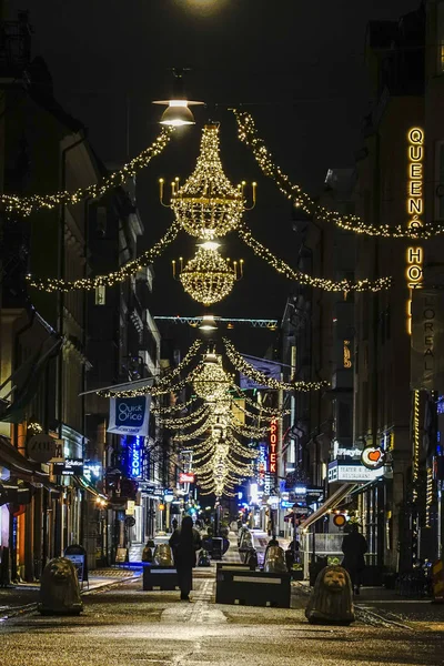 Estocolmo Suécia Pedestre Solitário Drottninggatan Início Manhã Natal — Fotografia de Stock
