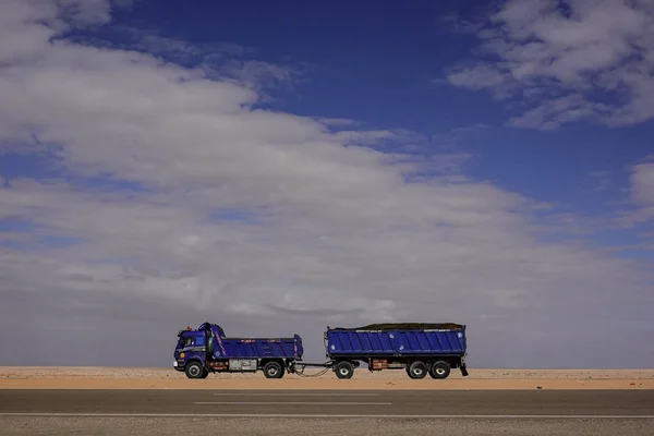 Marsa Matrouh Egyiptom Egy Teherautó Sivatagban — Stock Fotó