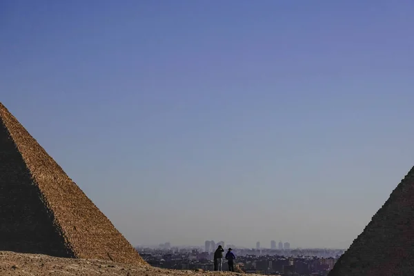 Cairo Egipto Personas Que Visitan Los Terrenos Las Pirámides Giza — Foto de Stock