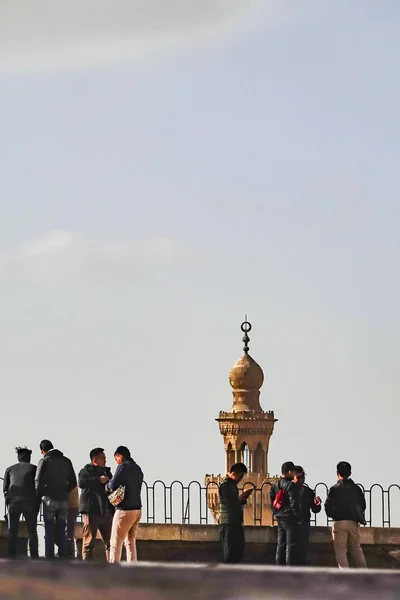 Κάιρο Αίγυπτος Τουρίστες Που Περπατούν Στα Εδάφη Του Τζαμιού Muhammed — Φωτογραφία Αρχείου