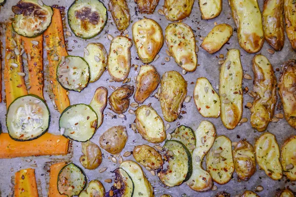 Stockholm Zweden Gegrilde Aardappelen Wortelen Courgettes Met Zout Olie Zonnebloempitten — Stockfoto