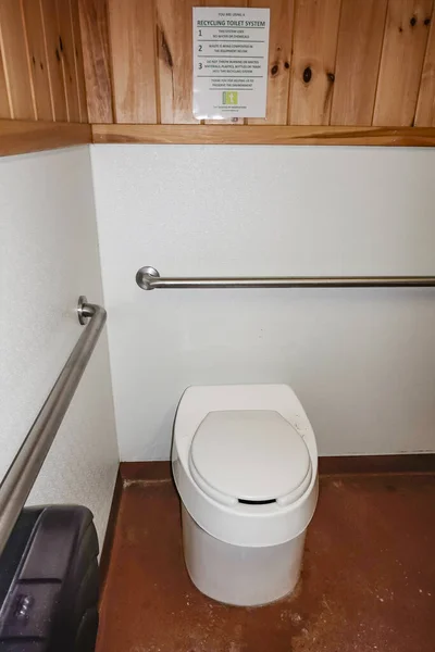 Crane Beach Massachusetts Usa Een Composteerbaar Openbaar Toilet Bij Het — Stockfoto