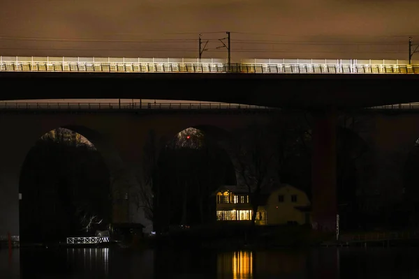 Stockholm Schweden Die Arstabron Brücke Oder Arsta Brücke Nachts Und — Stockfoto