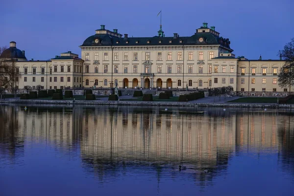 スウェーデン ストックホルム2020年4月1日王宮の敷地 Drottngholm — ストック写真