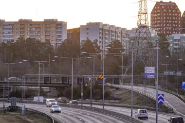 Stockholm, İsveç Aby Banliyösü ve E4 Otoyolu.