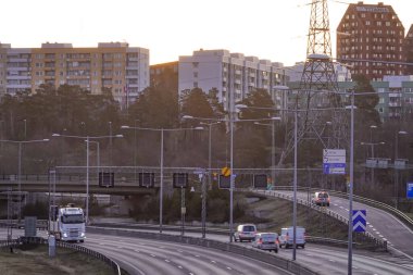 Stockholm, İsveç Aby Banliyösü ve E4 Otoyolu.