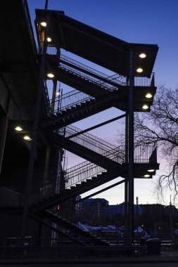 Stockholm, İsveç Merdivenleri Liljeholmen köprüsünün altında..