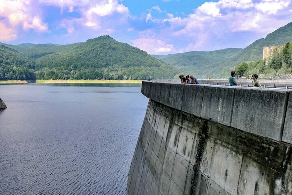 Rumunia Zapora Wodna Vidraru Została Ukończona Rzece Arge Tworzy Jezioro — Zdjęcie stockowe
