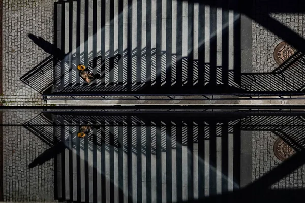 Stockholm Suède Les Piétons Sur Escalier Sur Kvarnholmen Reflètent Dans — Photo
