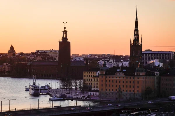 瑞典斯德哥尔摩 日落时斯德哥尔摩古城或甘姆拉斯坦的景色 — 图库照片