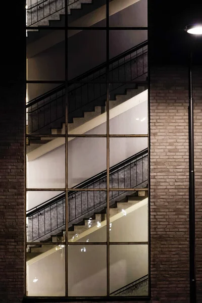 Estocolmo Suécia Edifício Escritórios Escadas Noite — Fotografia de Stock