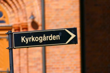 Vastervik, İsveçli Gladhammars kyrka, ya da 1886 'daki Gladhammars Kilisesi. İsveççe mezarlık tabelası..