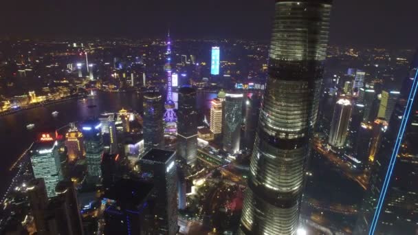 Повітряний постріл у нічну сцену Шанхая Лудзядзуї (Китай) — стокове відео