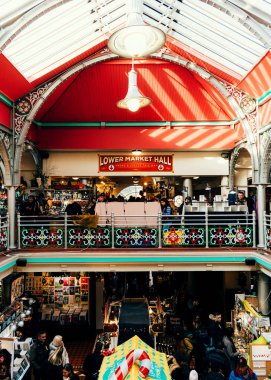 Londra, Uk / Avrupa; 22 / 12 / 2019: Aşağı Pazar Salonu, Camden Town 'un Londra semtindeki pazarı kapsadı