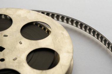 Film şeridi ve demir kaset.