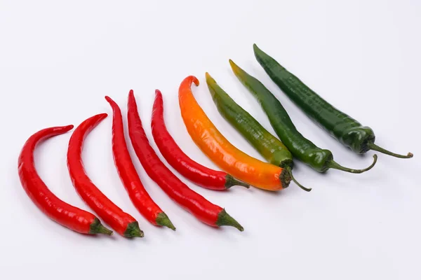 Červená Žlutá Zelená Chilli Paprika Izolované Bílém Pozadí Chili Hot — Stock fotografie