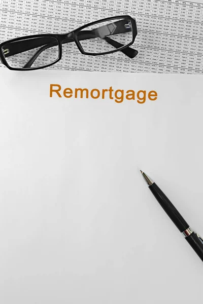 Masasında Remmortgage Olan Bir Kağıt Konsepti — Stok fotoğraf