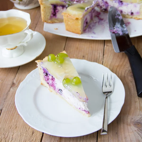 Homemade cheesecake with blueberries — Stock Photo, Image