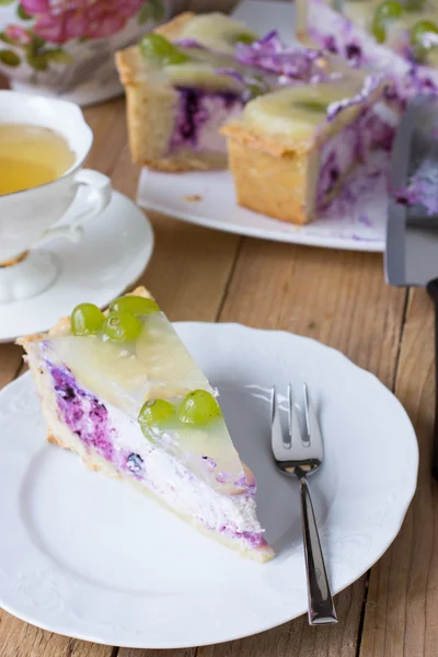 Domácí tvarohový dort s borůvkami — Stock fotografie